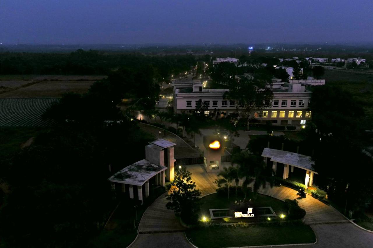 Spree Resort At Century Wintersun Dod Ballapur Luaran gambar